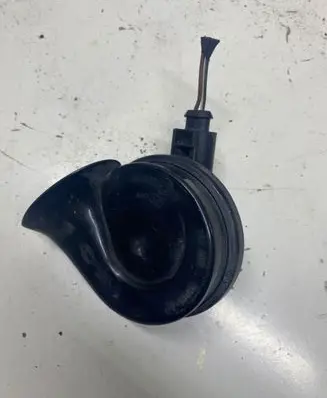 Volkswagen PASSAT B6 Horn signal 3C0951221