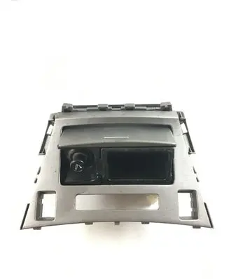 Toyota Avensis T270 Ashtray (front) N9870 5880405050 9868