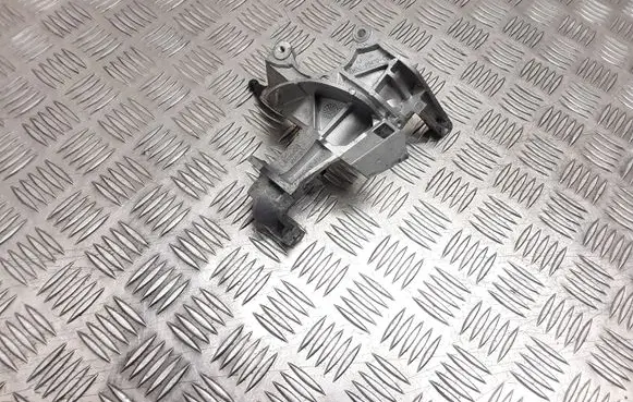 Ford Focus Other engine bay part FM5Q9B470CB