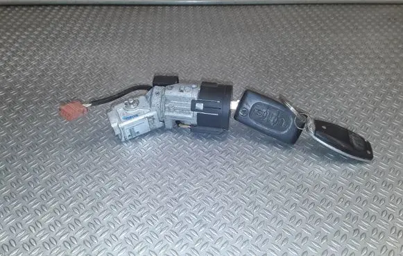Citroen C3 Ignition lock N0502455 9648445180