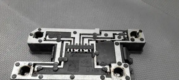 Renault Clio I Tail light bulb cover holder 7700827552
