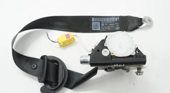 Volkswagen PASSAT B7 Front seatbelt 3C1857705PACR