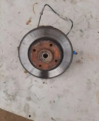 Peugeot 206 Front wheel hub spindle knuckle