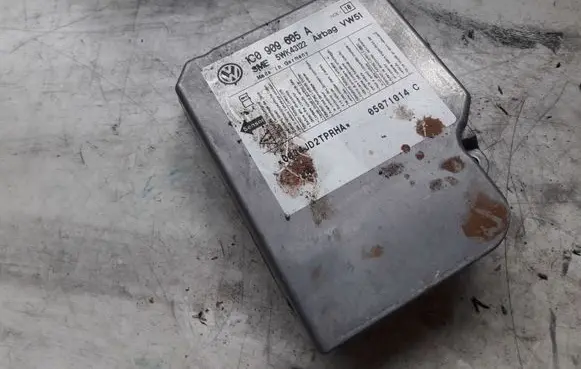 Volkswagen Transporter - Caravelle T5 Airbag control unit/module 1C0909605A