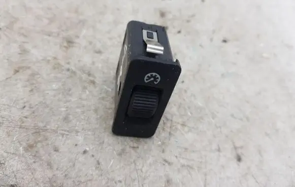 BMW 5 E39 Other switches/knobs/shifts 61318360461