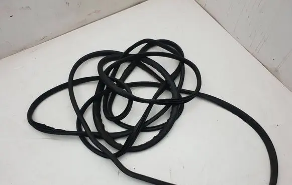 Volvo V60 Front door rubber seal