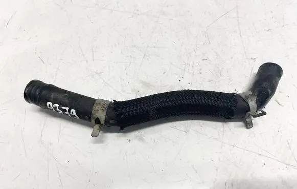 Engine coolant pipe/hose