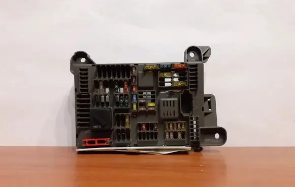 BMW X5 E70 Fuse box set 518954020A 693168703