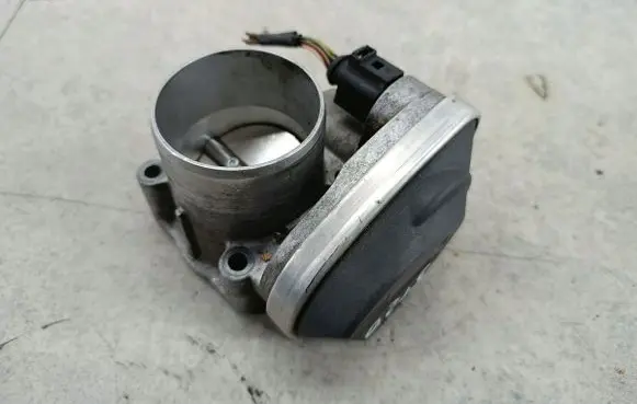 Renault Megane II Throttle body valve 