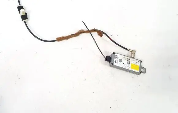 Volkswagen Touareg I Antenna control unit 7l6035577 12040000