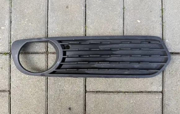 BMW 1 F20 F21 Front fog light trim/grill 51117245870