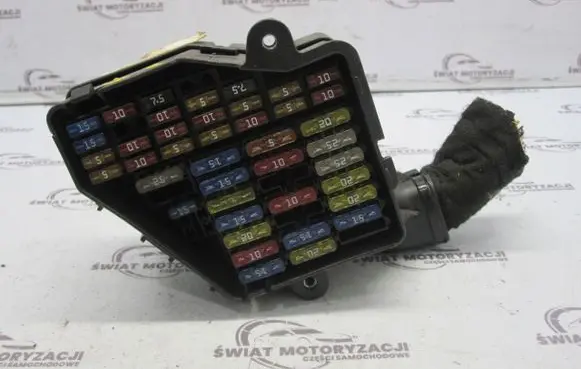 Audi TT Mk1 Fuse module
