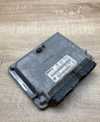 Opel Astra G Engine control unit/module ECU 90589736 0281001670