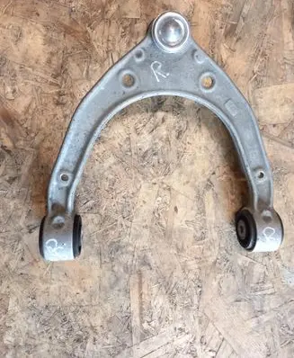 Volkswagen Touareg II Front control arm K195307