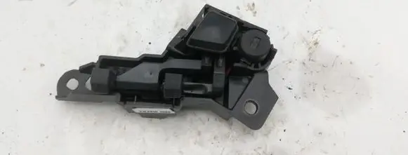 BMW 5 F10 F11 Armrest lock 1600320