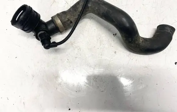 Volkswagen Touareg I Engine coolant pipe/hose 7l6122291m