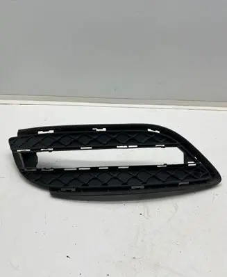 Mercedes-Benz B W246 W242 Front bumper lower grill A2468850622