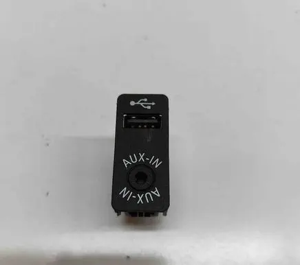 BMW 3 F30 F35 F31 AUX in-socket connector 9229246