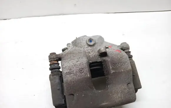Mercedes-Benz C W204 Front brake caliper