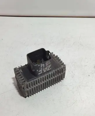 Opel Zafira A Glow plug pre-heat relay 09132691 51299008