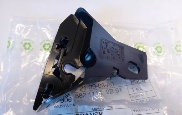 Mercedes-Benz Sprinter W906 Front bumper mounting bracket 9068821114 NE69372