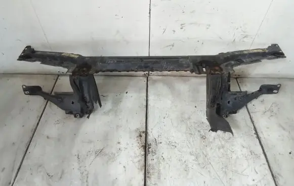 Top upper radiator support slam panel