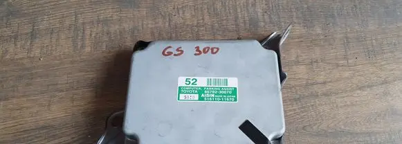 Lexus GS 300 350 430 450H Engine control unit/module 51611011670 8679230070
