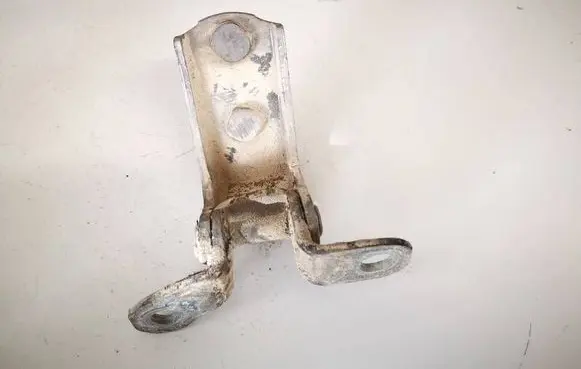 Toyota Yaris Verso Rear door lower hinge