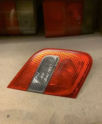 Mitsubishi Carisma Tailgate rear/tail lights 151207