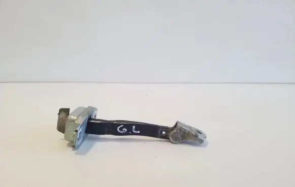 Mitsubishi Outlander Rear door check strap stopper