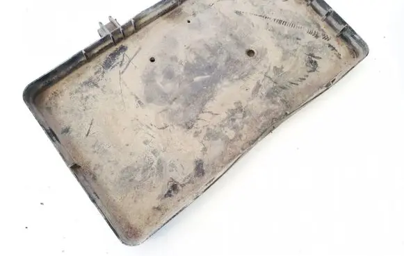Battery box tray