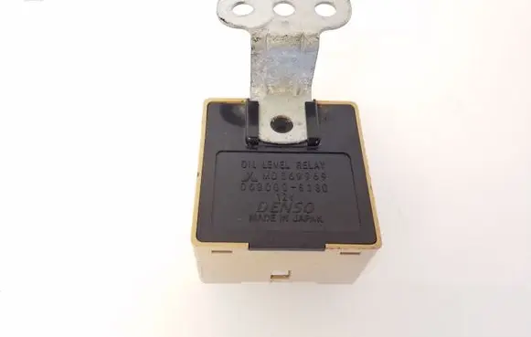 Mitsubishi Pajero Oil pressure relay MD369969 0680005280