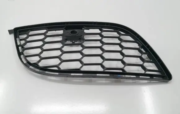 Alfa Romeo Giulietta Front bumper lower grill 156102289