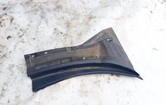 Nissan X-Trail T30 Wiper trim 668628H900