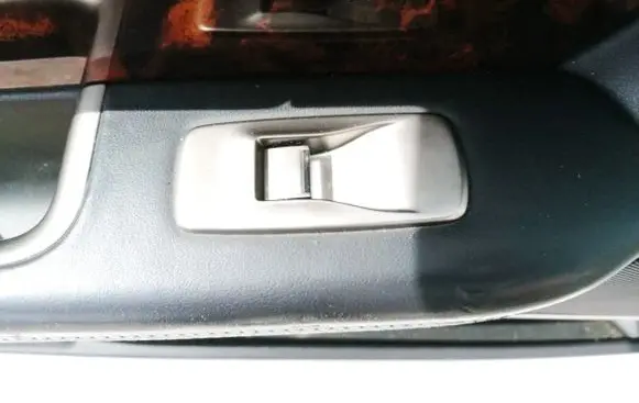 Jaguar XF Electric window control switch