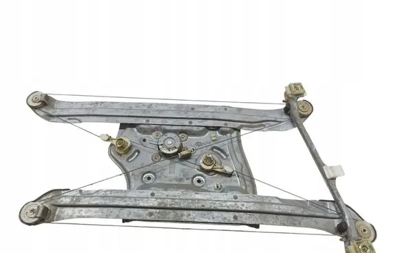 Mitsubishi Grandis Front window lifting mechanism without motor MR989947