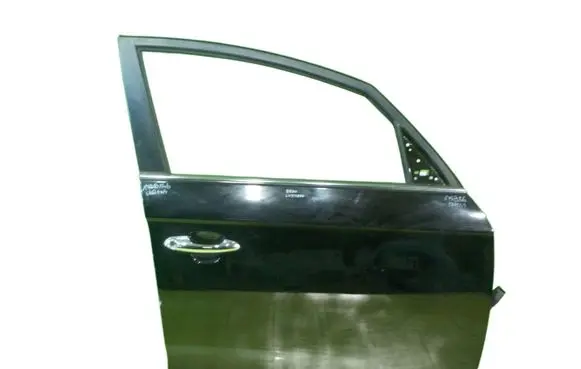 KIA Carens III Front door PRZOD PRAWE