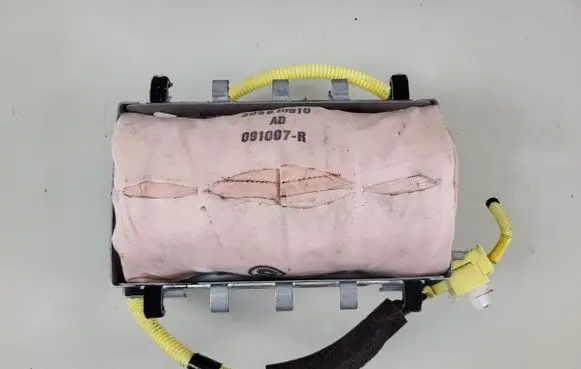 Toyota Auris 150 Passenger airbag