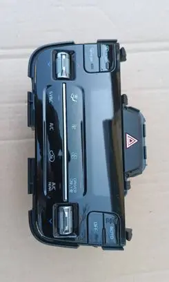 KIA Sorento IV Climate control unit 97250P4710FHL