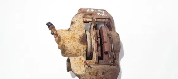 Renault 19 Front brake caliper