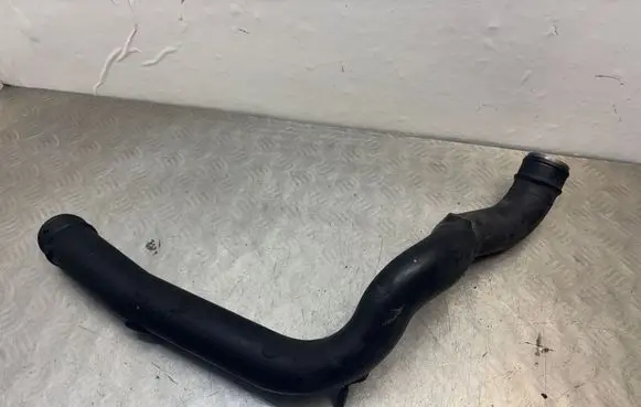 Volvo V70 Intercooler hose/pipe 30794888