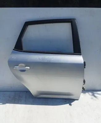 KIA Ceed Rear door