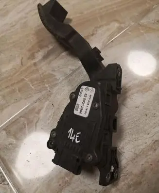 Renault Laguna II Accelerator throttle pedal 6PV00811900 8200002904