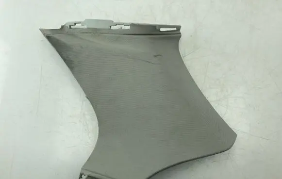 (D)pillar trim (top)