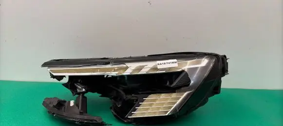 Audi A3 8Y Headlight/headlamp 8Y0941035