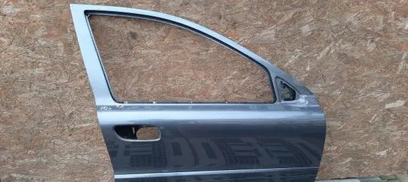 Volvo V70 Front door