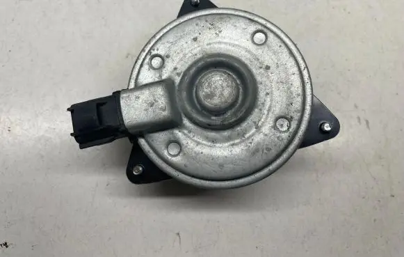 Mitsubishi Space Star Electric radiator cooling fan MO911B0637 1355A279