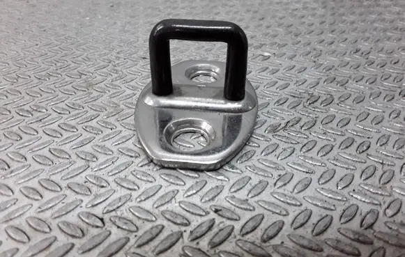 Volkswagen Jetta VI Rear door lock loop/hook striker 5K0837033A