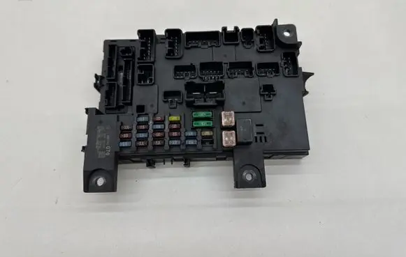 Mitsubishi Eclipse Cross Fuse module 10R057749