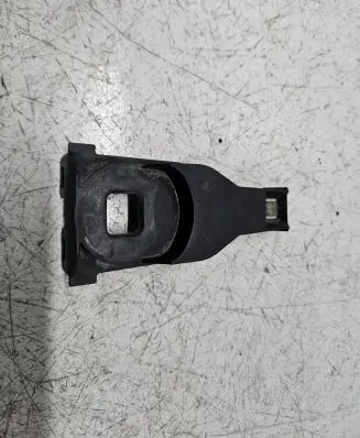 Porsche Macan (95B) Radiator mount bracket 95B121093A